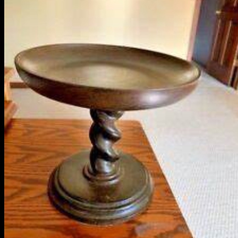 COPY - Southern Living at Home Elegant
Barley Twist Pedestal